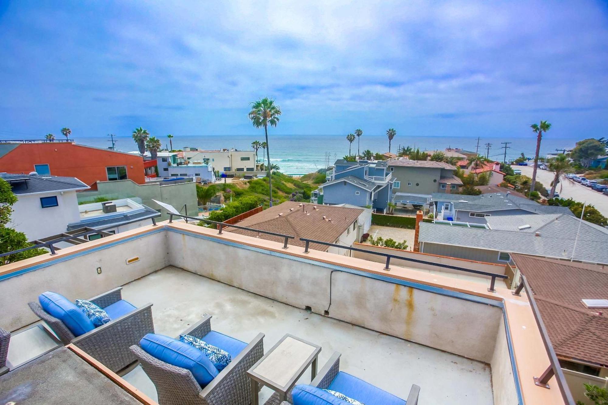 Steps 2 Ocean & Surfing Ocean Views Rooftop Deck