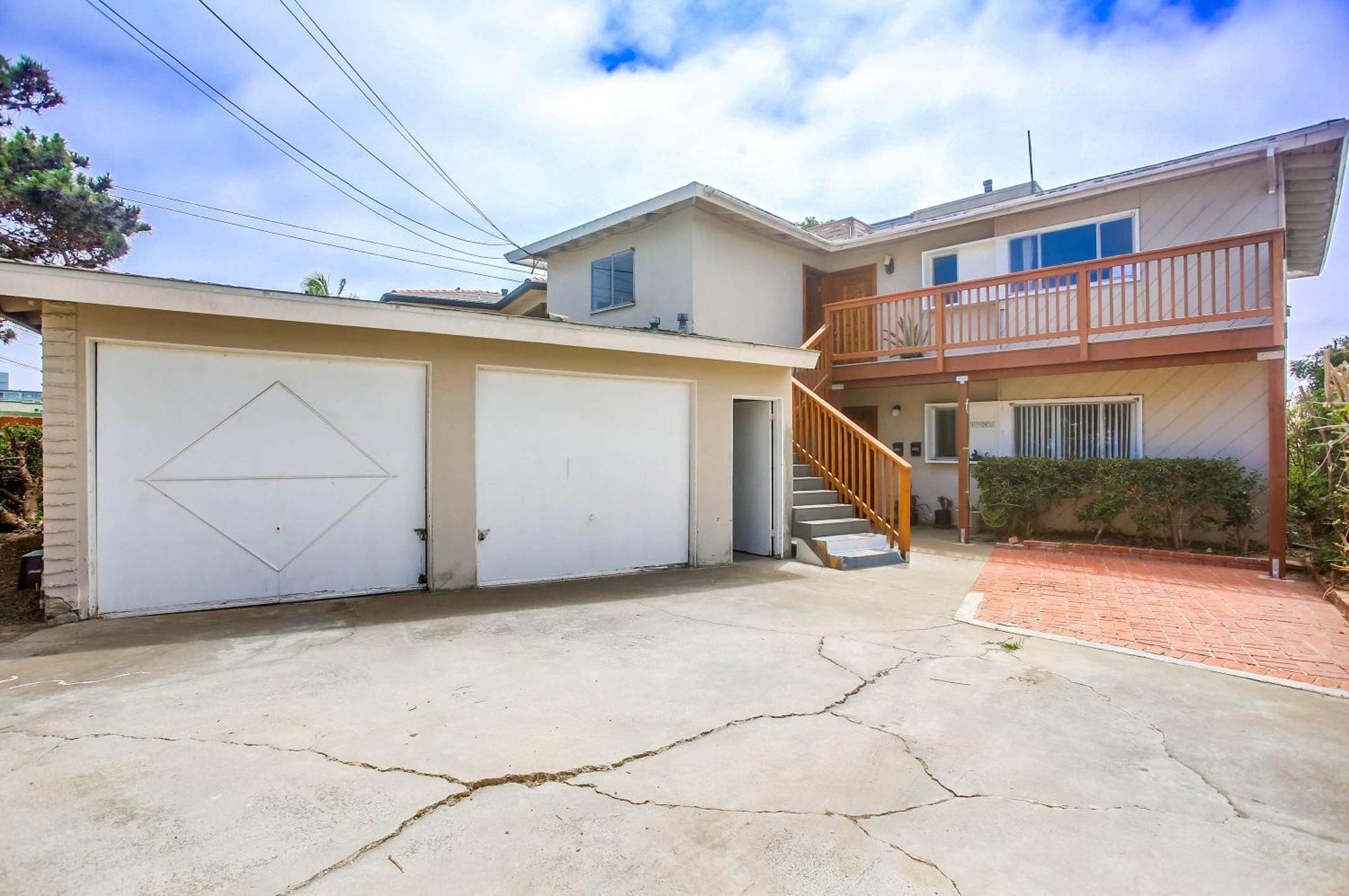 Steps 2 Ocean & Surfing Ocean Views Rooftop Deck *